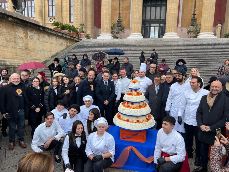 Una Cassata da Record per celebrare l’Anno delle Radici